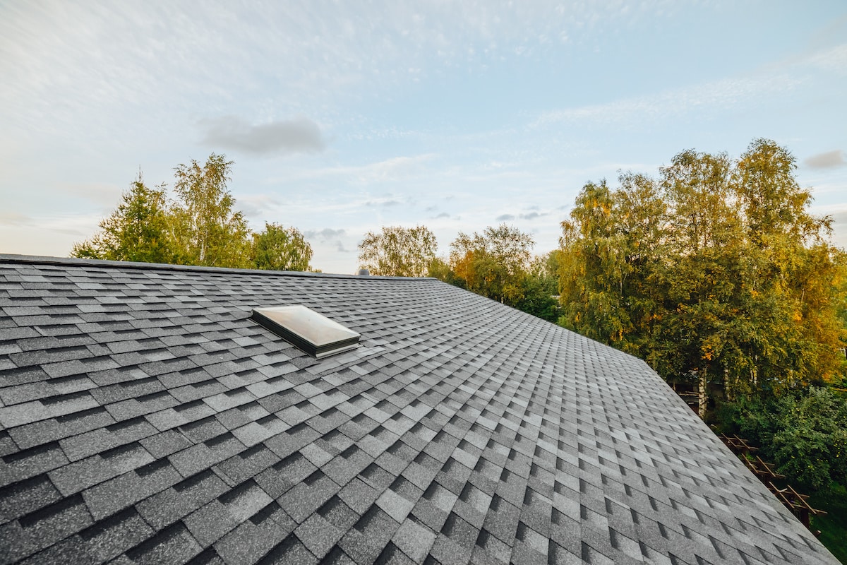 should buyers pay for new roof